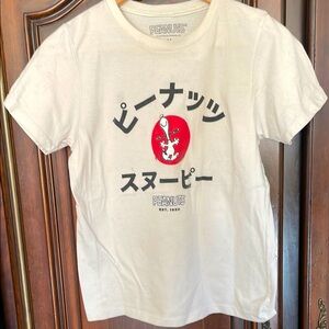 Snoopy, foreign crewneck T-shirt, size medium. Peanuts.